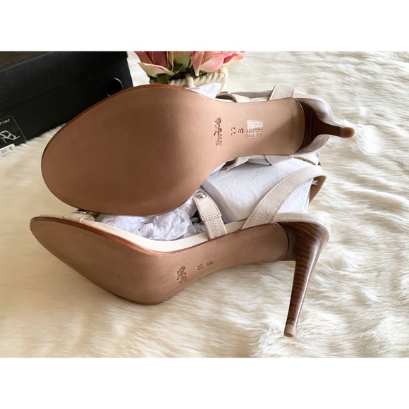 New • Coach Isabell II Strap Sandal - Picture 5 of 5